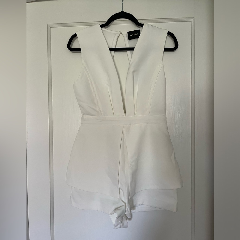 DO+BE White Peplum Romper NWT